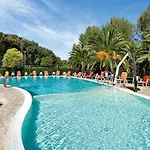 Seebay 4*