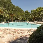 Seebay 4*